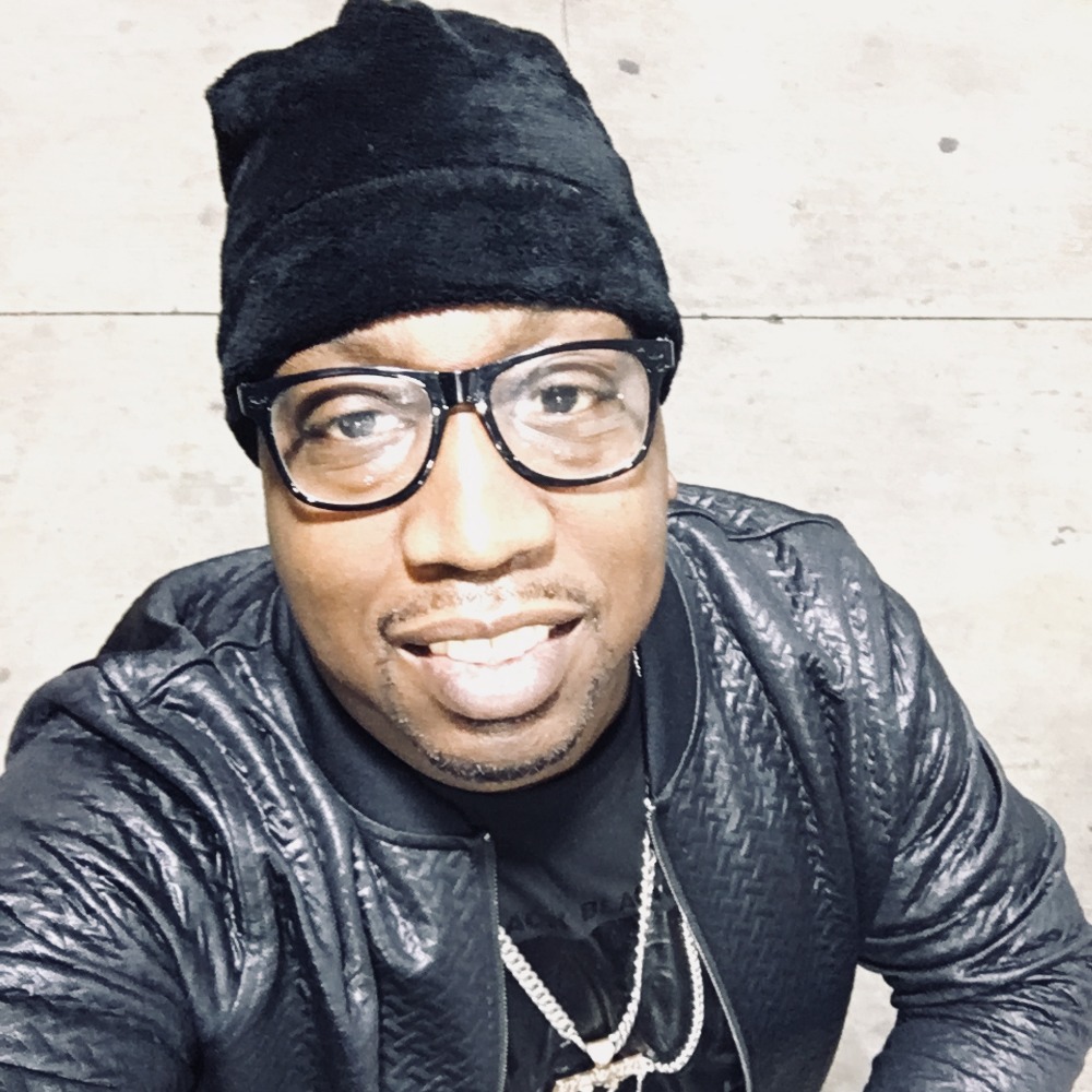 Meet your Posher, Nakita